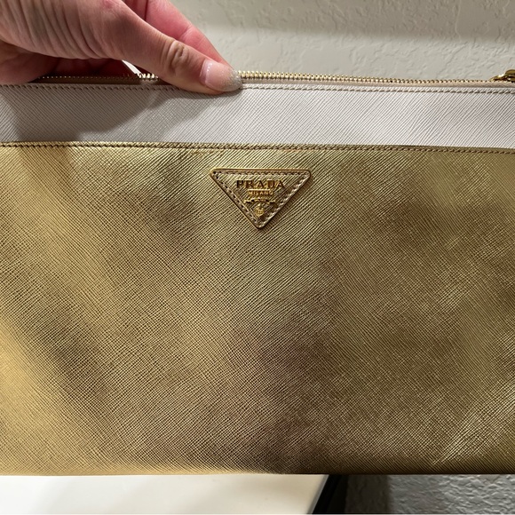 Prada gold clutch bag - Picture 6 of 16